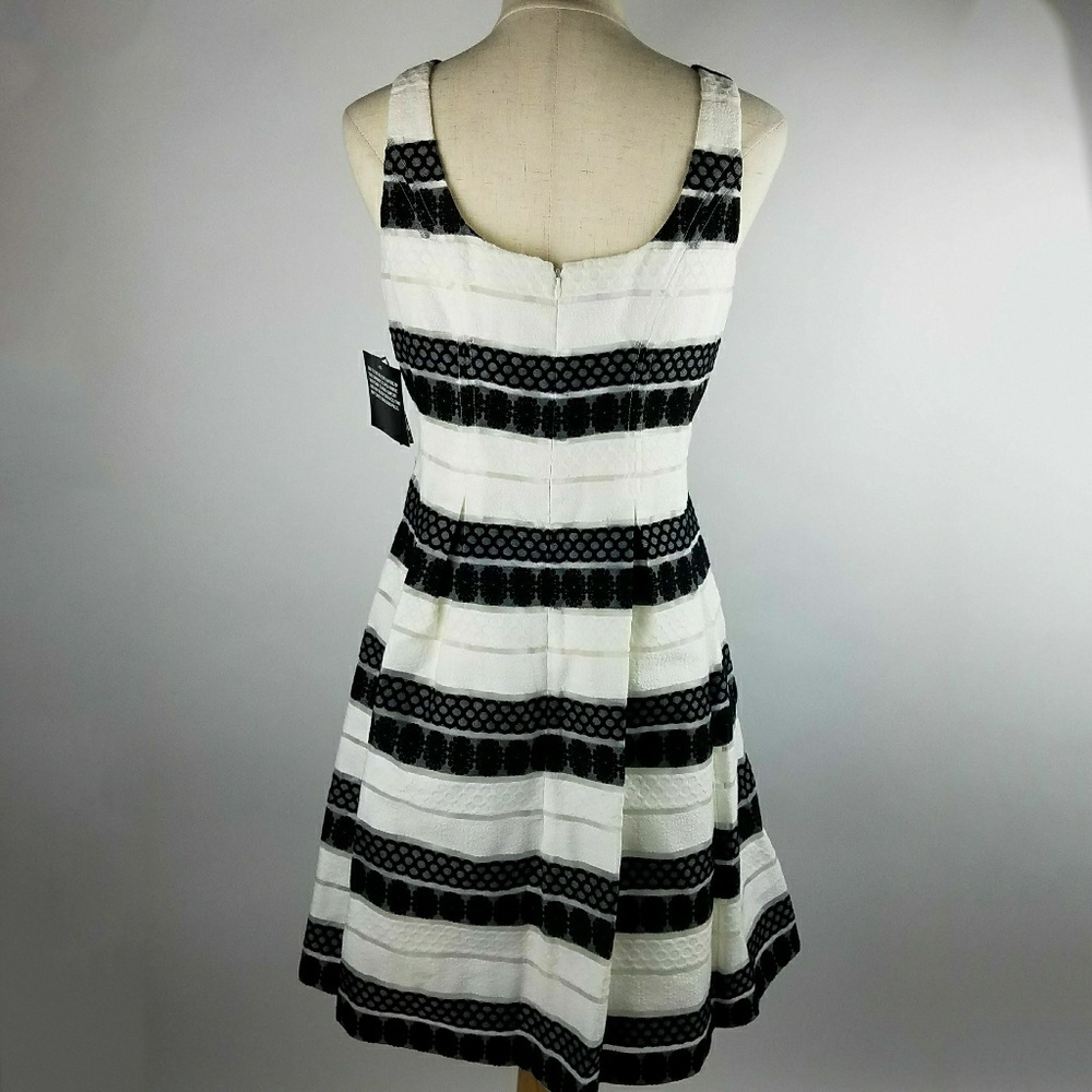 ↠Nine West tealength imprinted felt pattern dress↞ - Picture 3 of 5